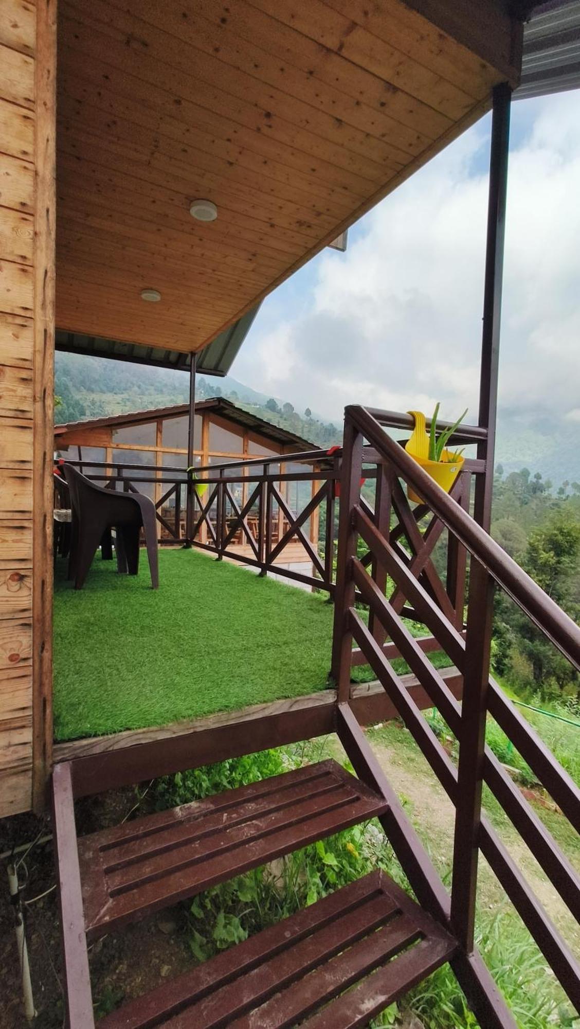 The Sunbird Retreat Resort Нейнитал Екстериор снимка