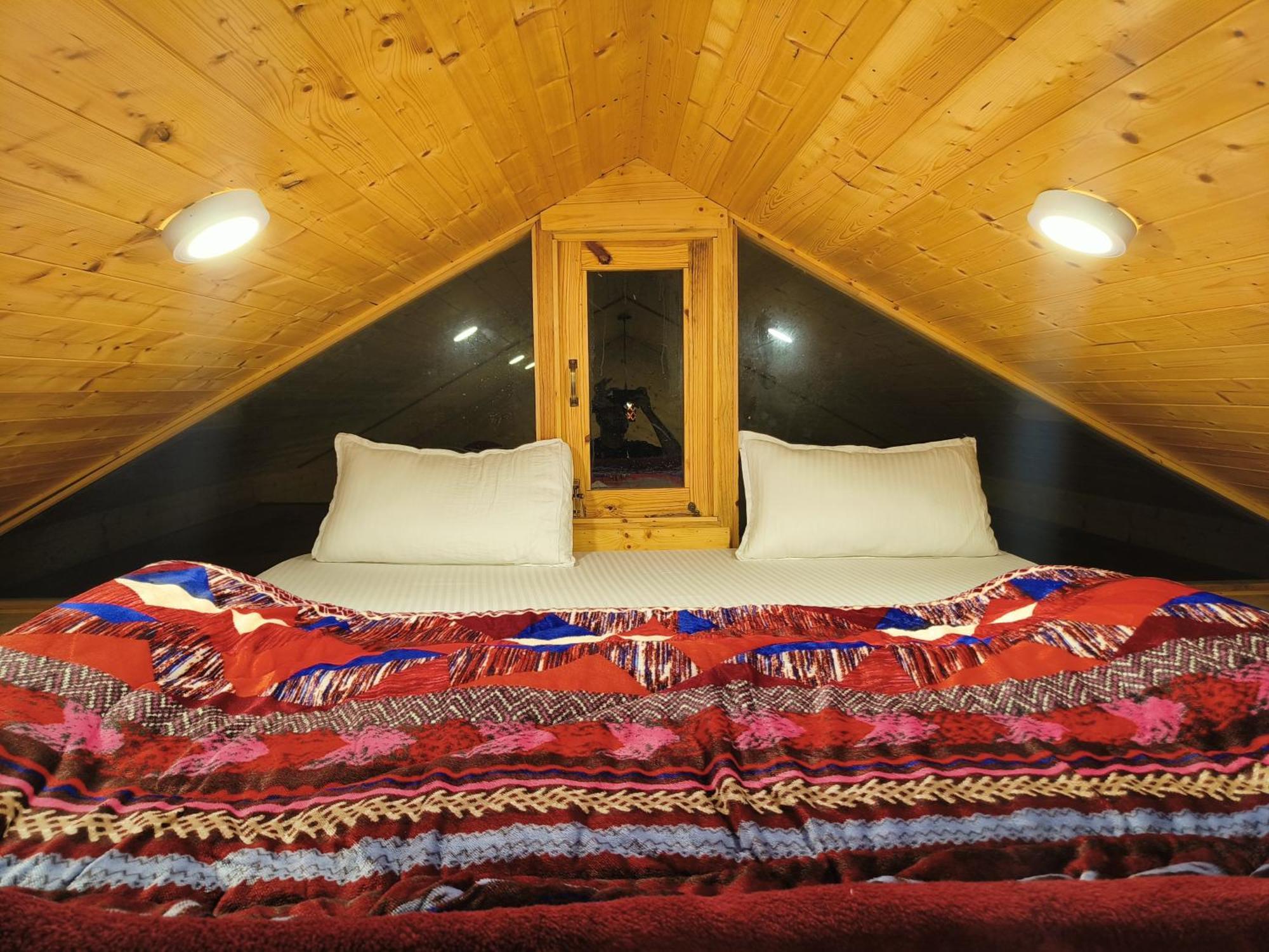 The Sunbird Retreat Resort Нейнитал Екстериор снимка